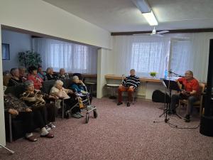 Posezení s muzikou U Žebračky